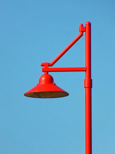 Piros Kék Közlekedési Lámpa Égen Háttér — Stock Fotó
