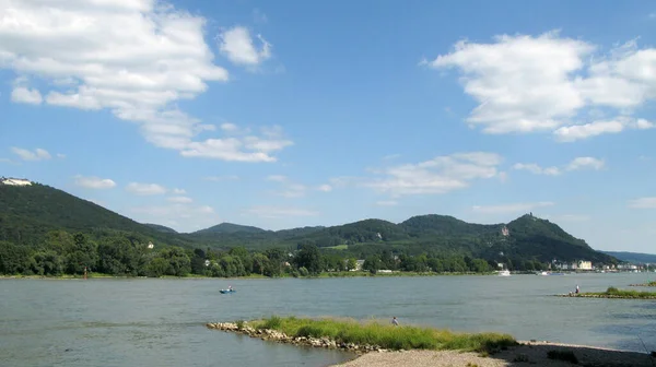 Bonn Yakınlarında Yedi Dağ — Stok fotoğraf