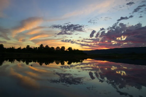 Sonnenuntergang Spiegelung Farbspiel — Stockfoto