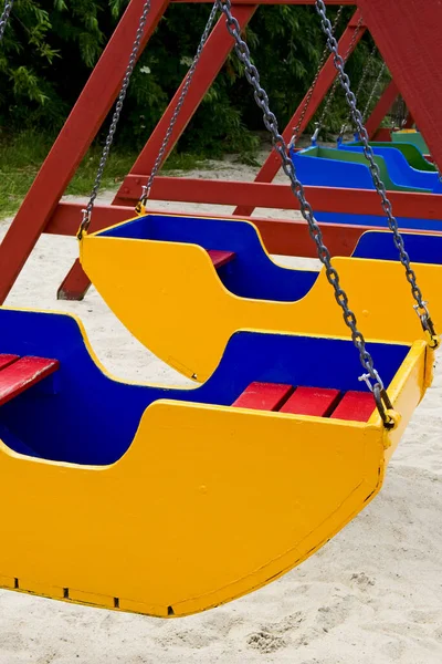Liegestühle Für Kinder Park — Stockfoto