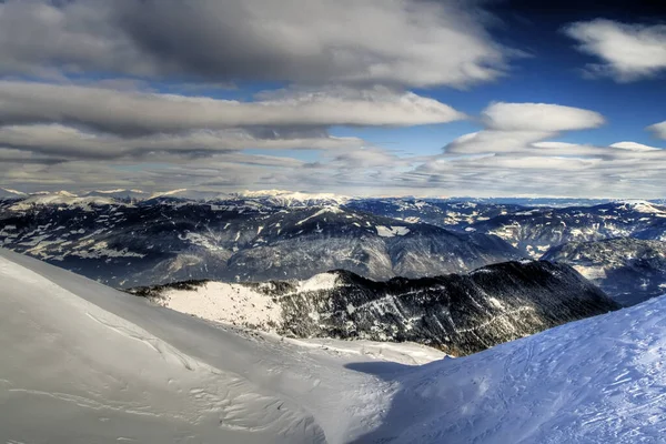 Luonnonkaunis Näkymä Kauniille Alpeille Maisema — kuvapankkivalokuva