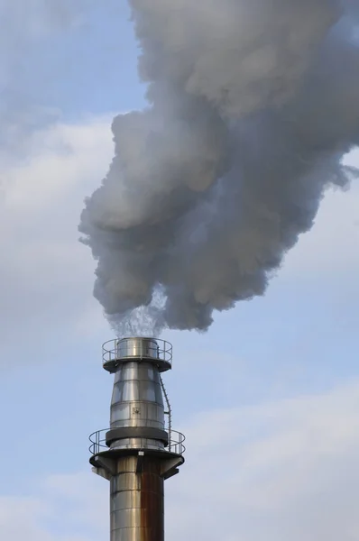 Schornstein Verschmutzt Die Luft — Stockfoto