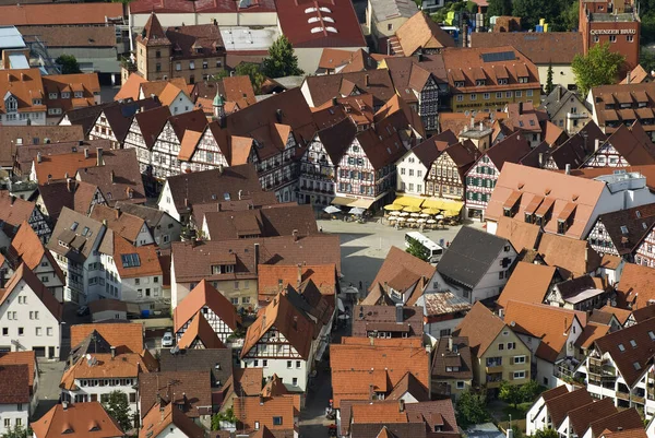 Pazar Yeriyle Şehir Manzarası Blaubeuren — Stok fotoğraf