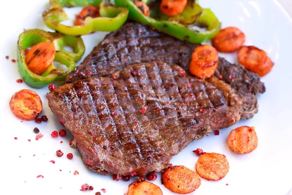 Rib Eye Steak Com Paprika — Fotografia de Stock