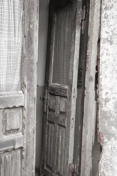 Vieja Ventana Madera Con Blanco Negro —  Fotos de Stock