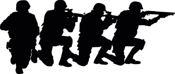 Swat 反恐或禁毒战术小组 特别安全部队战士站在膝盖上一个在其他和瞄准武器载体剪影查出在白色背景 — 图库矢量图片