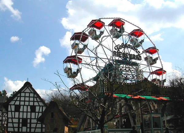 Atracción Moderno Parque Atracciones — Foto de Stock