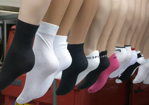 Jambes Féminines Dans Les Chaussures Sur Mannequin — Photo