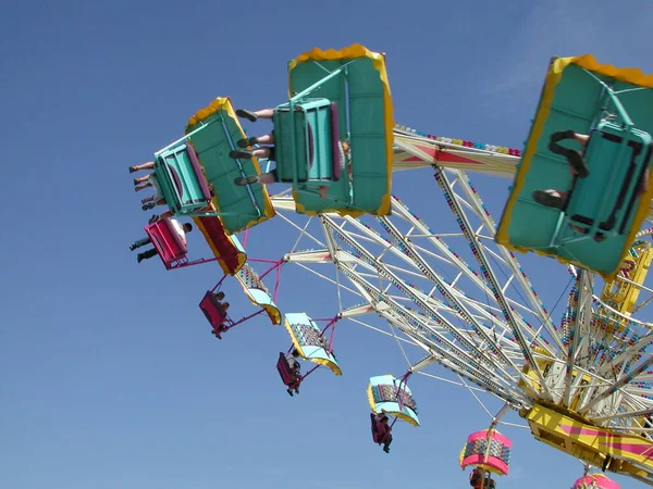 Carnaval Carrousel Van Het Pretpark — Stockfoto