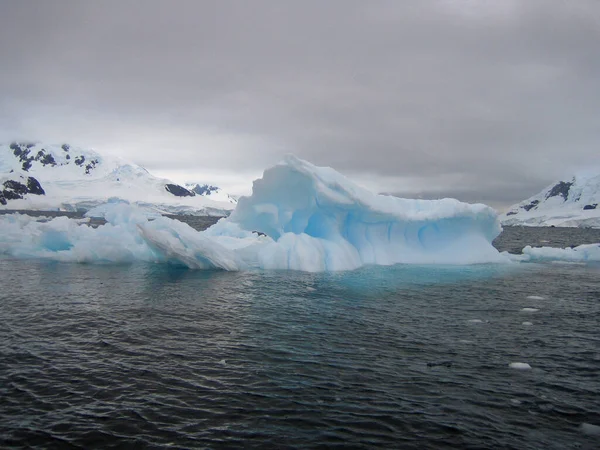 Iceberg Gelo Congelado Inverno Neve — Fotografia de Stock