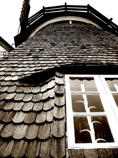 Scenic View Landscape Windmill Building — Stock Photo, Image