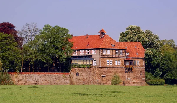 Malerischer Blick Auf Die Majestätische Mittelalterliche Burgarchitektur — Stockfoto