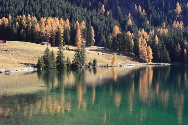 Malerischer Blick Auf Die Schöne Alpenlandschaft — Stockfoto