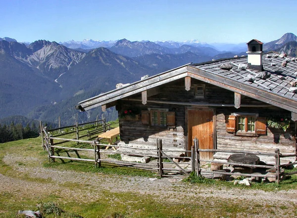 Holzhütte Den Bergen — Stockfoto
