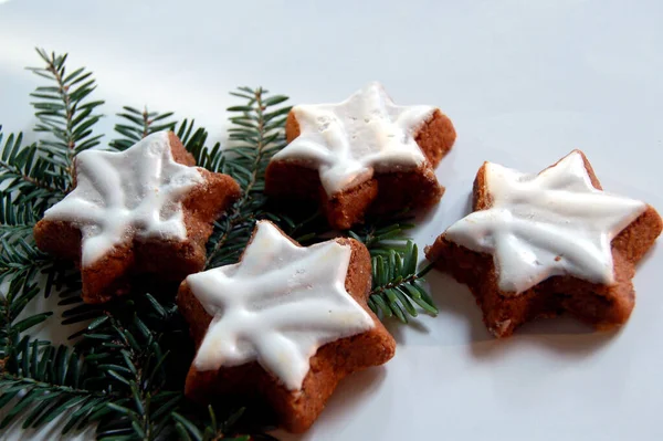 Estrelas Canela Alimentos Biscoitos — Fotografia de Stock