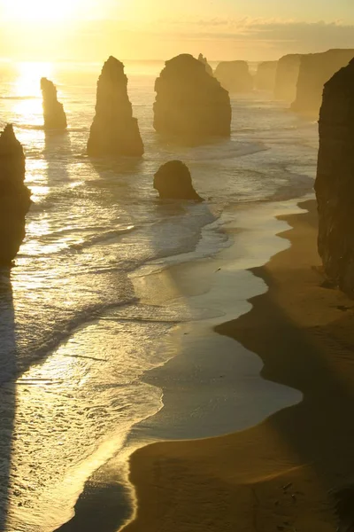 12使徒 観光海と岩 — ストック写真
