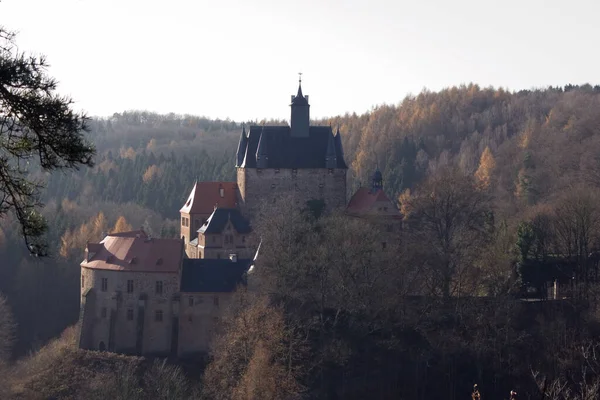 Kriebstein城堡在早上 — 图库照片
