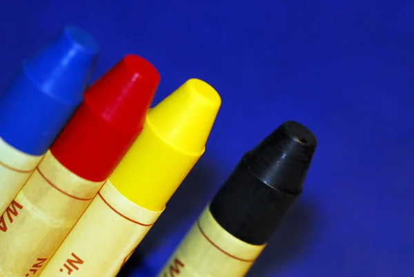 Renkli Balmumu Kalemler Mum Kalemler — Stok fotoğraf