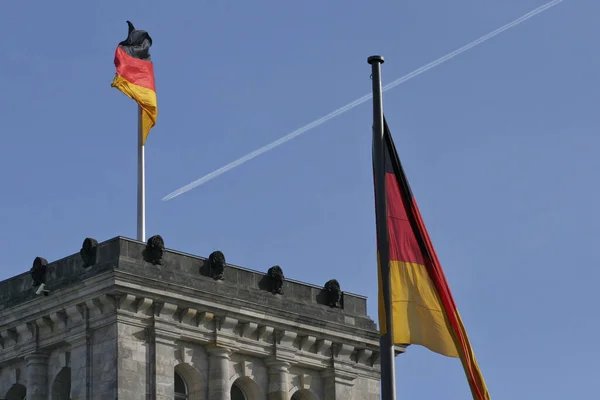 Een Vliegtuig Reichstag Berlijn — Stockfoto