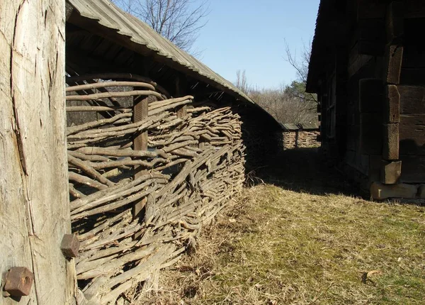 Kunsfully Braided Fence Romania — Stock Photo, Image