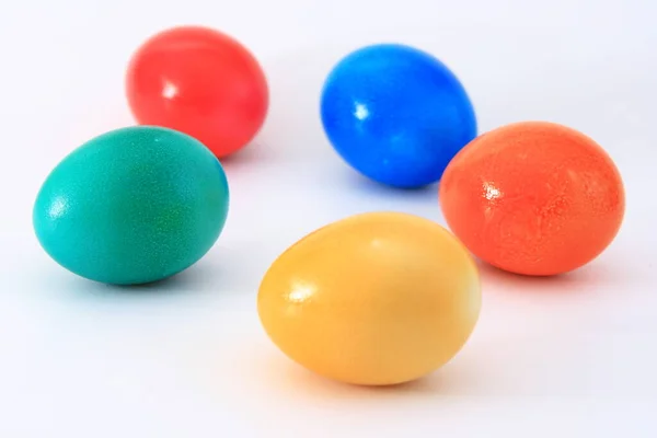 Huevos Pascua Coloridos Sobre Fondo Blanco — Foto de Stock