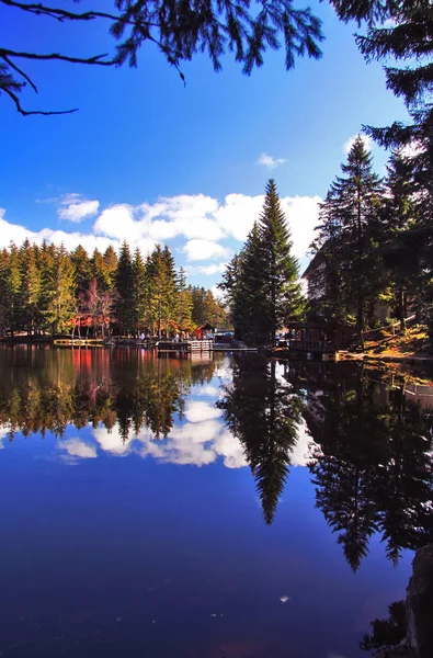 Reflexão Lago Nas Montanhas — Fotografia de Stock