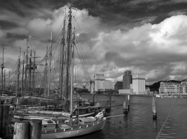 Flensburg Ist Eine Norddeutsche Stadt Der Spitze Der Flensburger Förde — Stockfoto