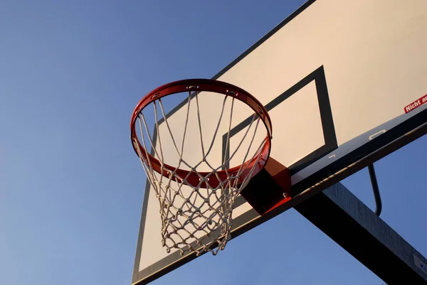 Basketbalový Koš Parku — Stock fotografie