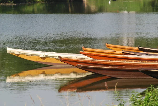 Boot Het Meer — Stockfoto