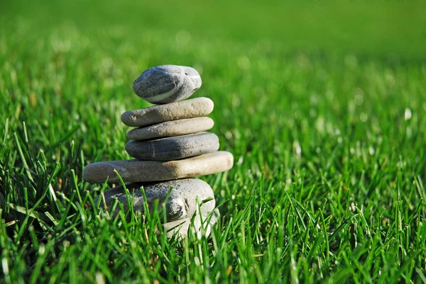 Stack Stones Grass — Stock Photo, Image