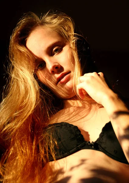 Портрет Молодой Блондинки — стоковое фото