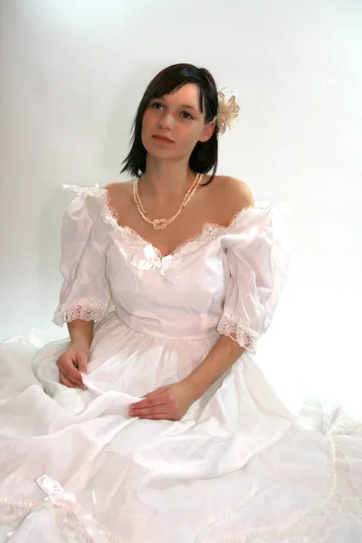 Красива Наречена Весільній Сукні — стокове фото