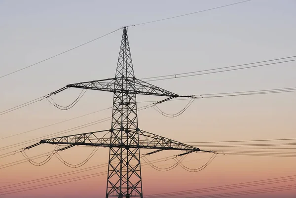 Hochspannungsleitungen Stromleitungen — Stockfoto