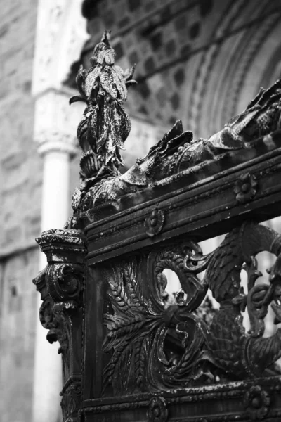 Vedere Pitorească Arhitecturii Frumoase Catedralei Medievale — Fotografie, imagine de stoc