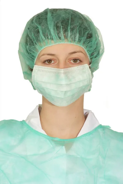Jonge Vrouw Met Chirurgisch Masker Met Spuit — Stockfoto
