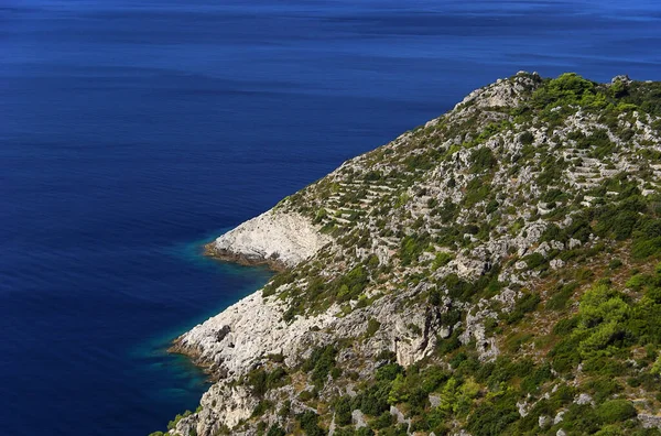 Utsikt Över Havet Och Den Blå Himlen — Stockfoto