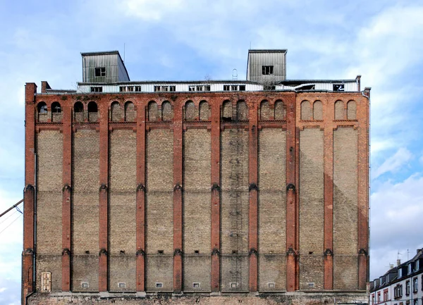 Eski Fabrika Şehir Manzarası — Stok fotoğraf