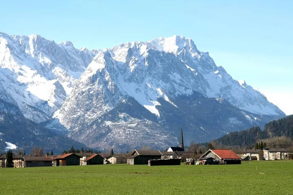 Vista Panorámica Del Majestuoso Paisaje Los Alpes —  Fotos de Stock