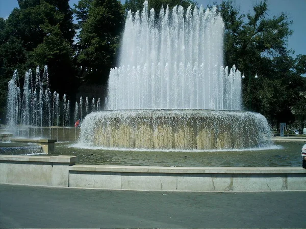 Brunnen Park — Stockfoto