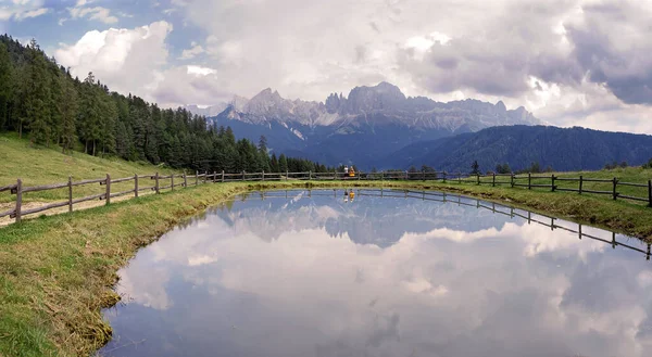 Malerischer Blick Auf Die Majestätische Alpenlandschaft — Stockfoto