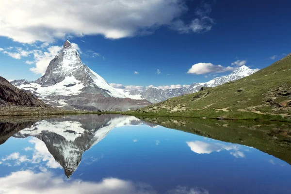 Widok Seniczny Majestatycznym Krajobrazem Alp — Zdjęcie stockowe