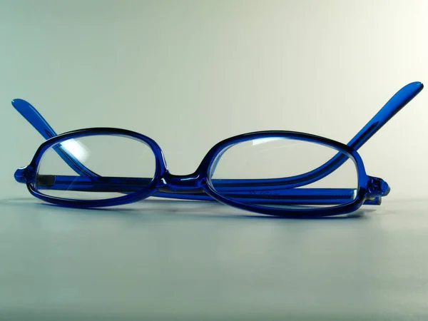 Gafas Con Marco Azul —  Fotos de Stock