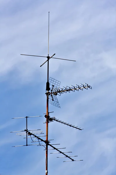Antenna Város Tetején — Stock Fotó