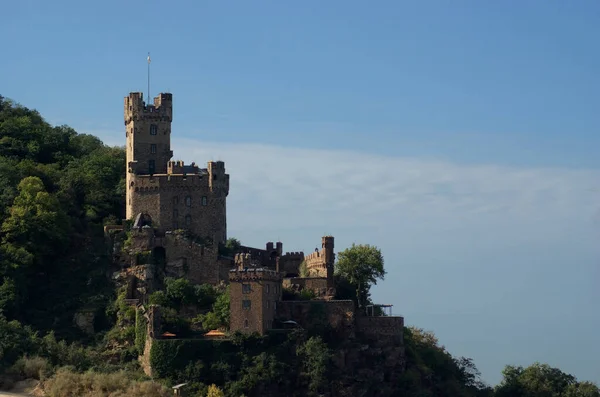 壮大な中世の城建築の景観 — ストック写真