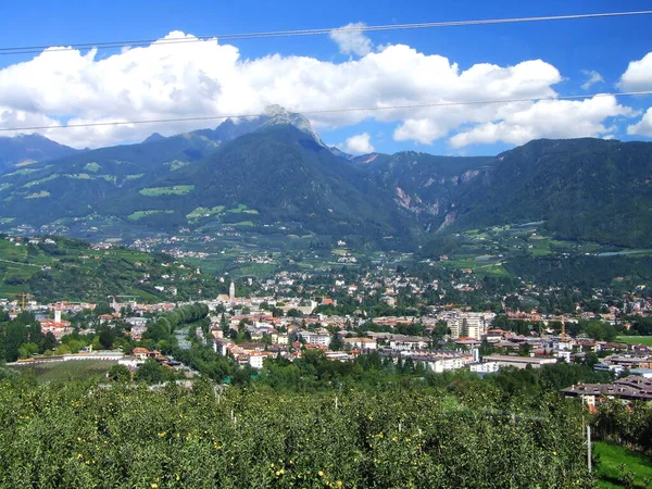 Villa Mit Glyzinen Meran — Stockfoto