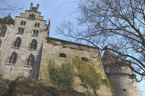 Malerischer Blick Auf Die Majestätische Mittelalterliche Burgarchitektur — Stockfoto
