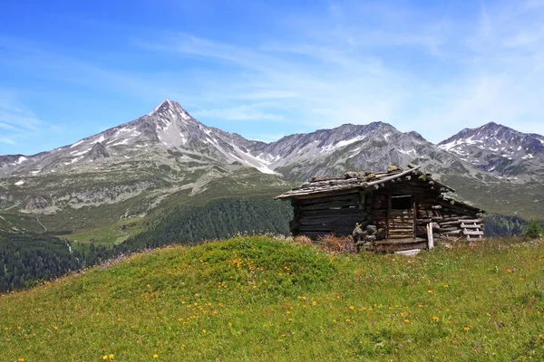 Malowniczy Widok Majestatyczny Krajobraz Alp — Zdjęcie stockowe