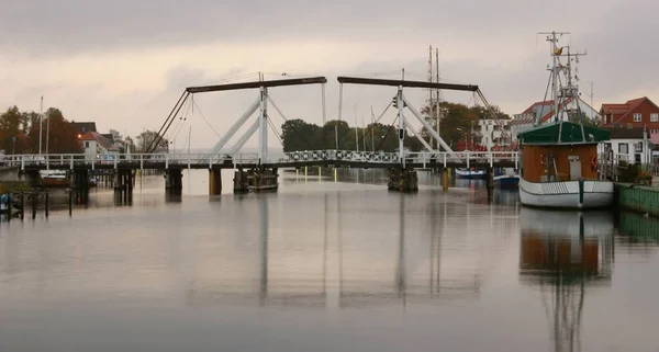 Zugbrücke Morgen — Stockfoto