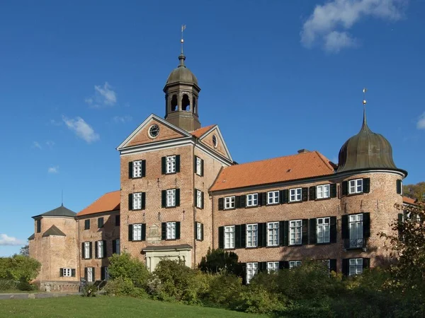 Vacker Utsikt Över Majestätisk Medeltida Slottsarkitektur — Stockfoto