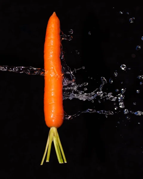 Zanahoria Con Chorro Agua — Foto de Stock